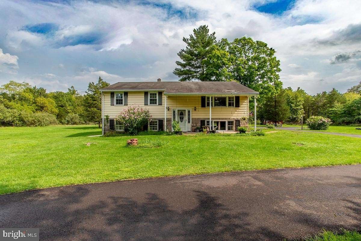 6 Acres of Land with Home for Sale in Pipersville, Pennsylvania