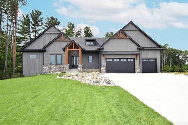1.5 Acres of Land with Home for Sale in Ham Lake, Minnesota