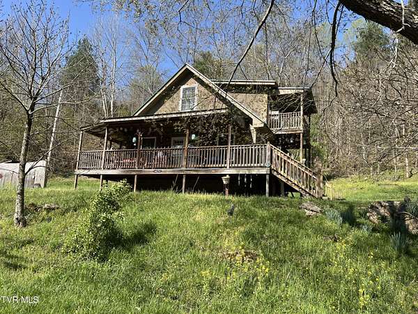 32.4 Acres of Land with Home for Sale in Nickelsville, Virginia