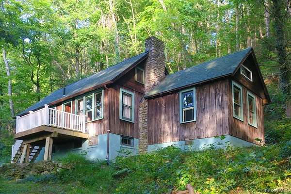 11.6 Acres of Recreational Land with Home for Lease in Cuddebackville, New York