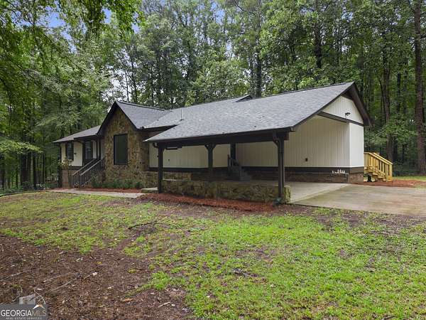 2 Acres of Land with Home for Sale in Stockbridge, Georgia