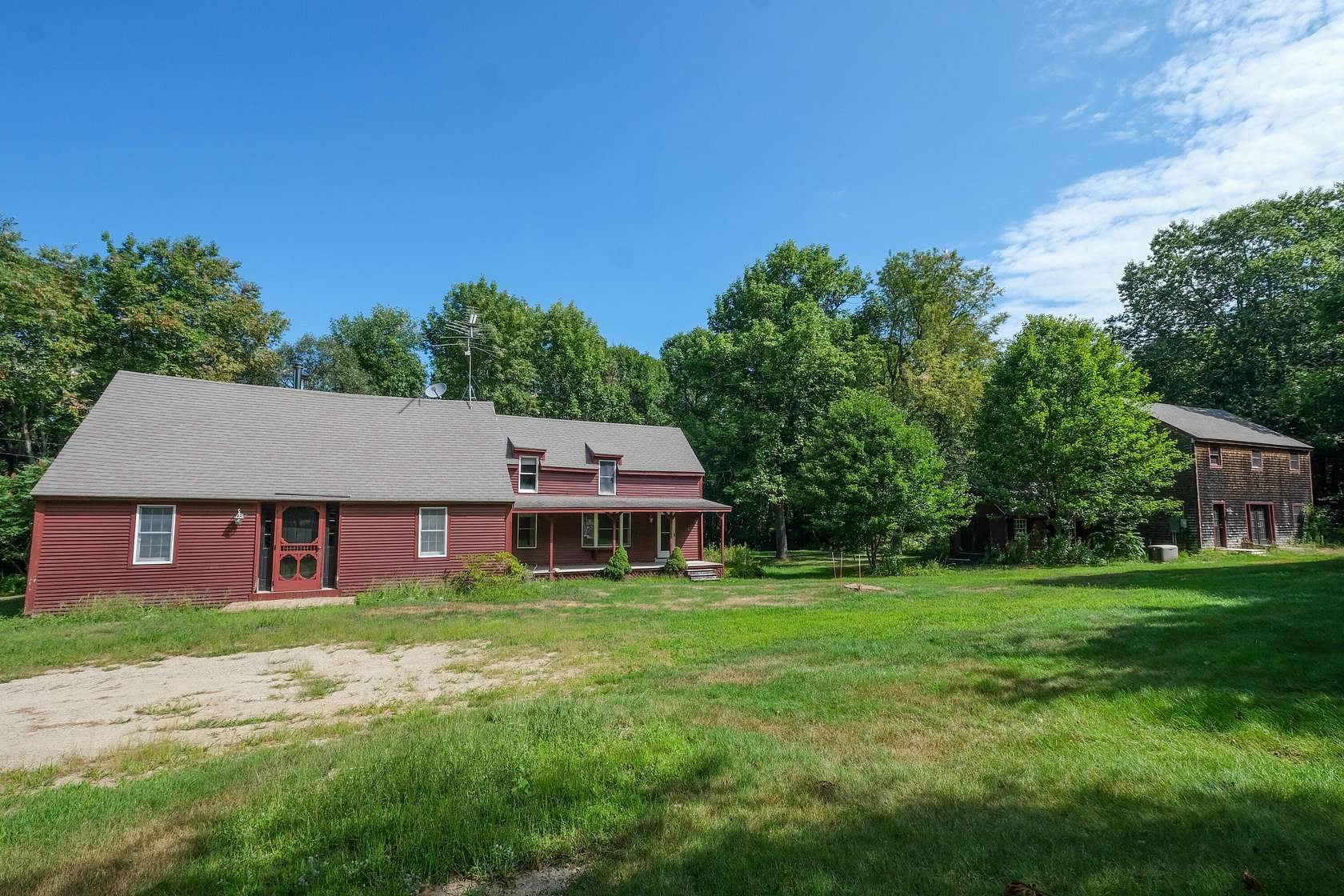 31.5 Acres of Recreational Land with Home for Sale in Dresden Town, Maine