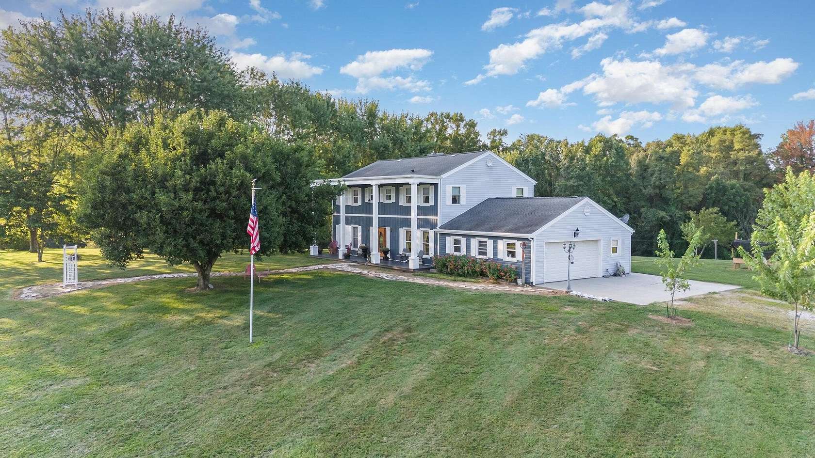 24.3 Acres of Land with Home for Sale in Rockbridge, Ohio