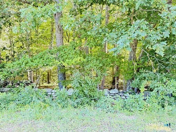3.26 Acres of Residential Land for Sale in Killingworth, Connecticut
