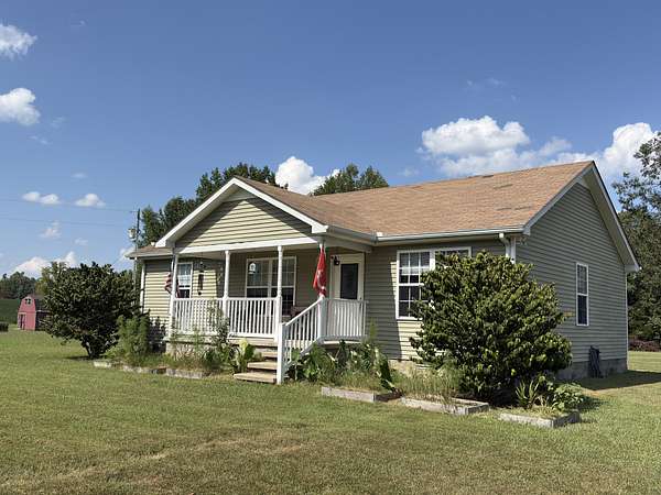 2.6 Acres of Land with Home for Sale in Westmoreland, Tennessee