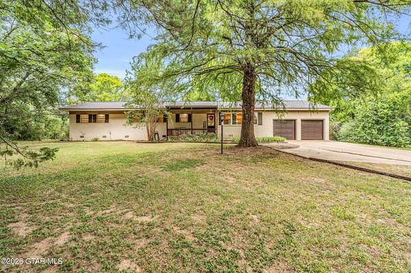 1.5 Acres of Land with Home for Sale in Starkville, Mississippi