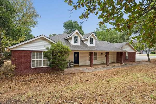 2 Acres of Land with Home for Sale in Norman, Oklahoma