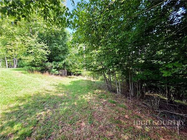 0.89 Acres of Residential Land for Sale in Jefferson, North Carolina