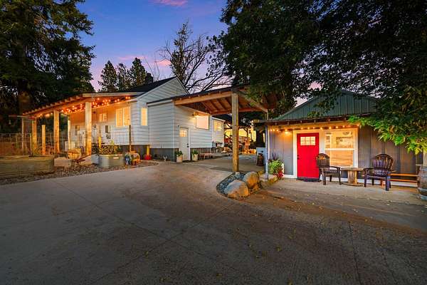 60 Acres of Agricultural Land with Home for Sale in Elk, Washington