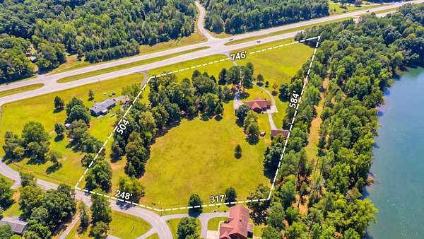 10 Acres of Recreational Land with Home for Sale in Harrison, Tennessee