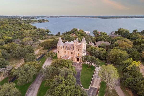 3 Acres of Land with Home for Sale in Fort Worth, Texas