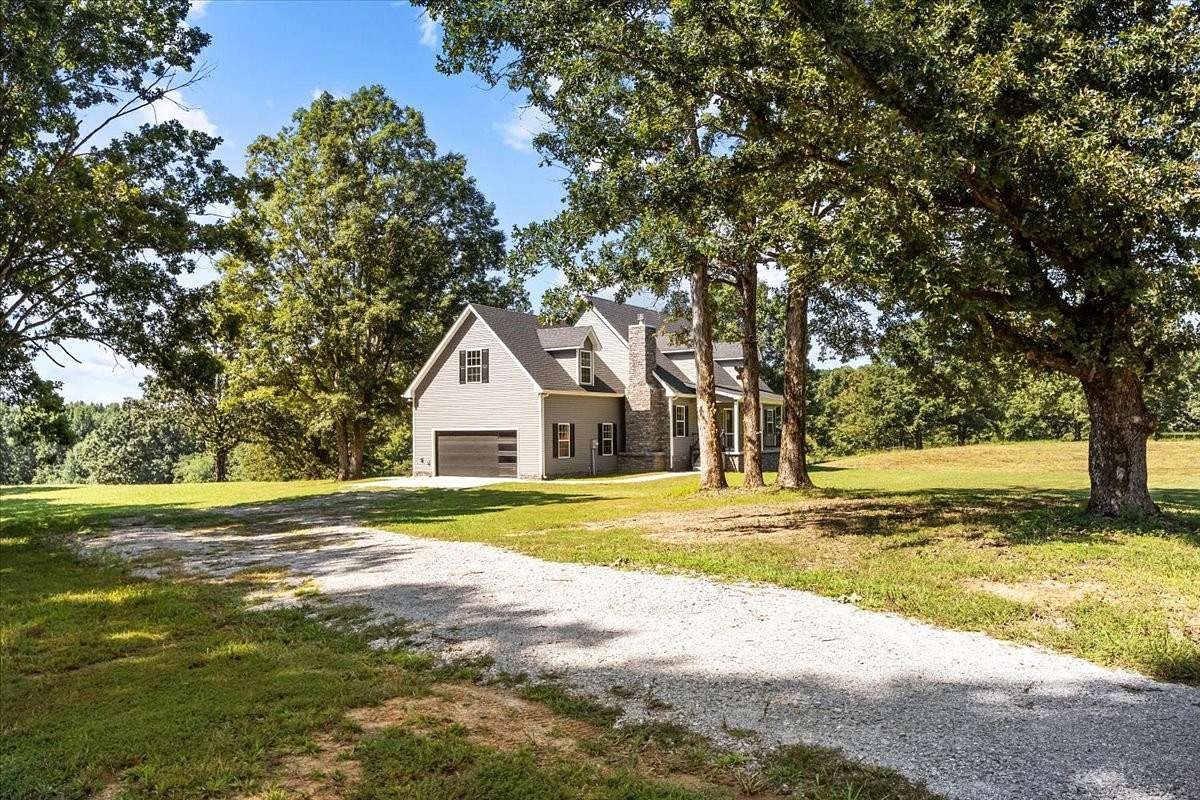 5 Acres of Land with Home for Sale in Erin, Tennessee