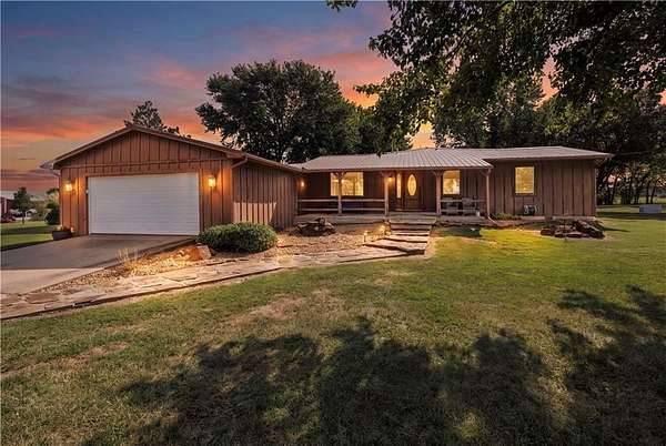 3.5 Acres of Land with Home for Sale in Fredonia, Kansas