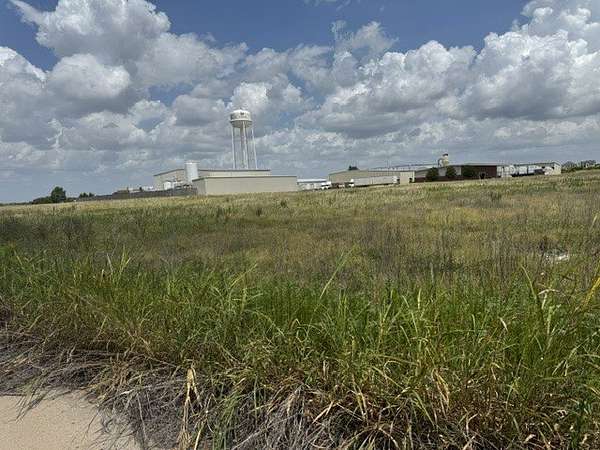 2.69 Acres of Mixed-Use Land for Sale in Farmersville, Texas