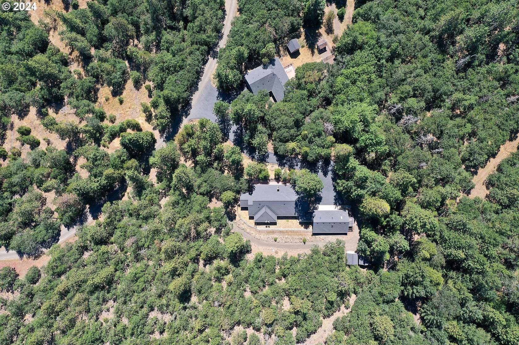 36.3 Acres of Recreational Land with Home for Sale in Ashland, Oregon