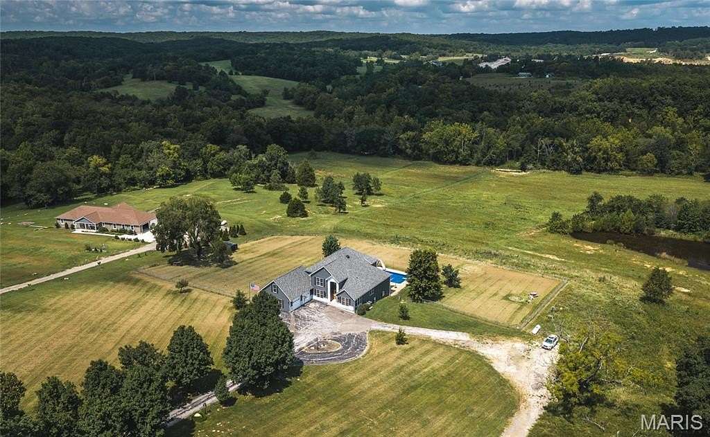 18.3 Acres of Land with Home for Sale in Bourbon, Missouri