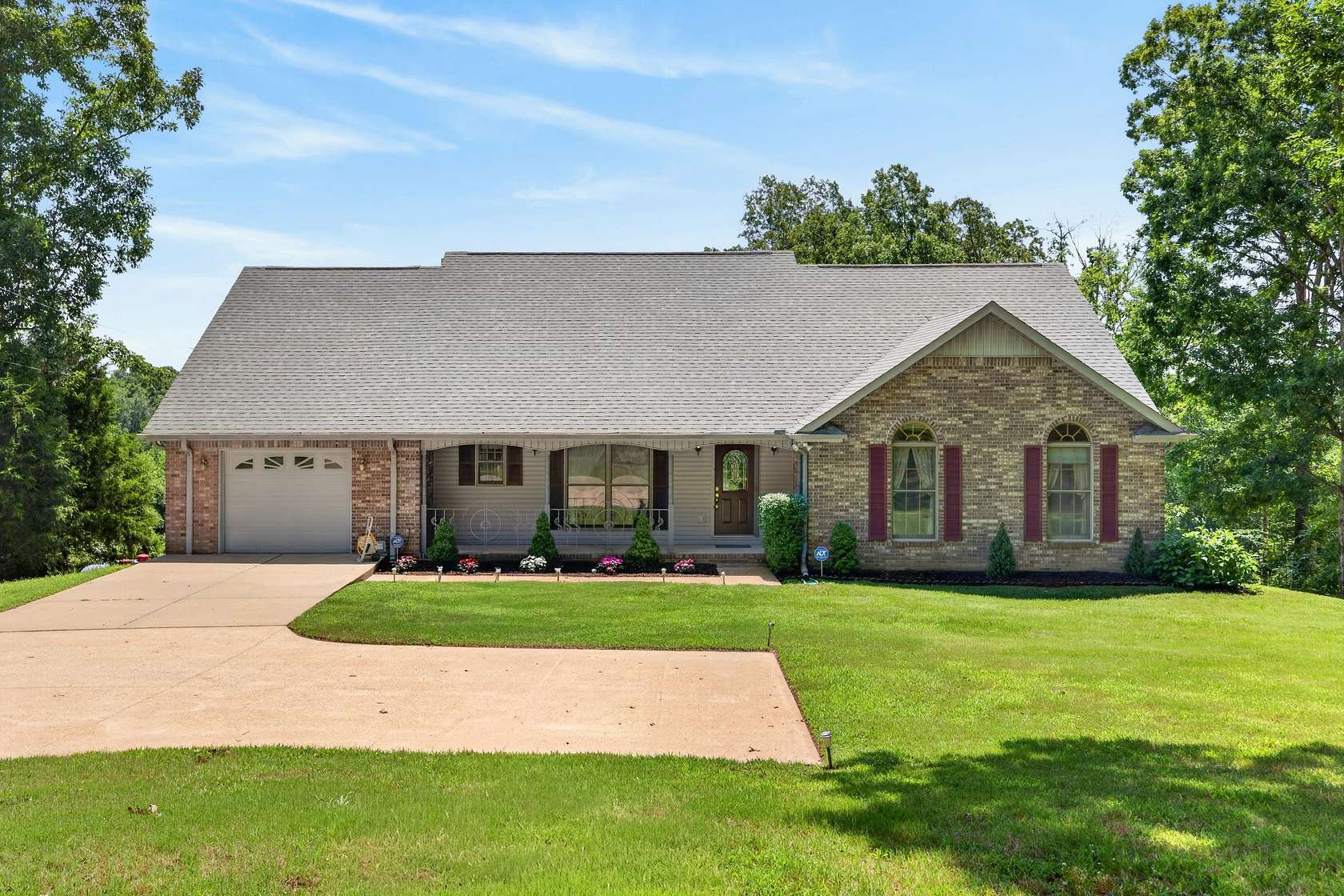 22 Acres of Recreational Land with Home for Sale in Dover, Tennessee