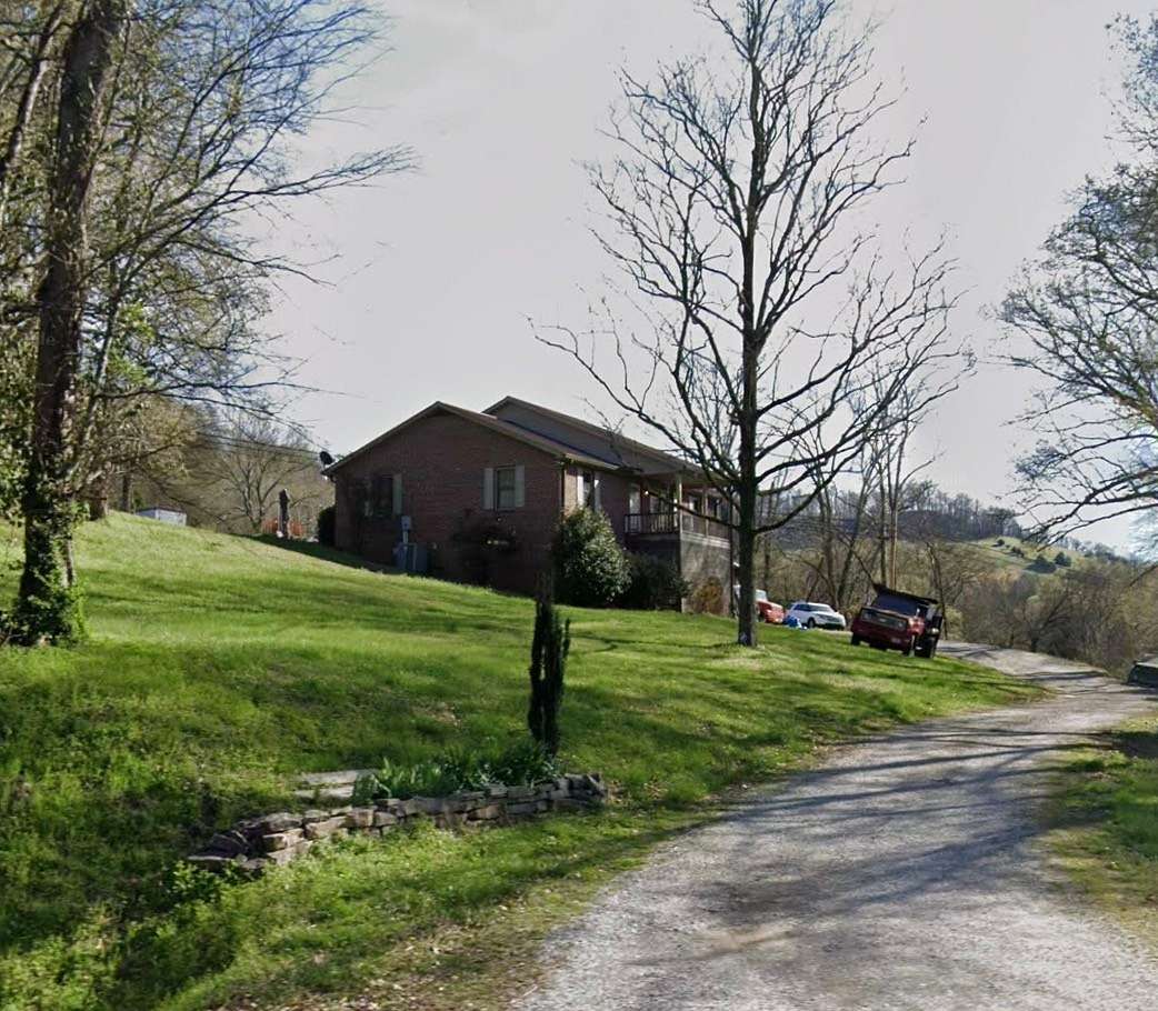 3 Acres of Land with Home for Auction in Carthage, Tennessee