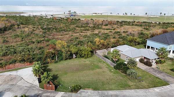 0.2 Acres of Residential Land for Sale in Dickinson, Texas