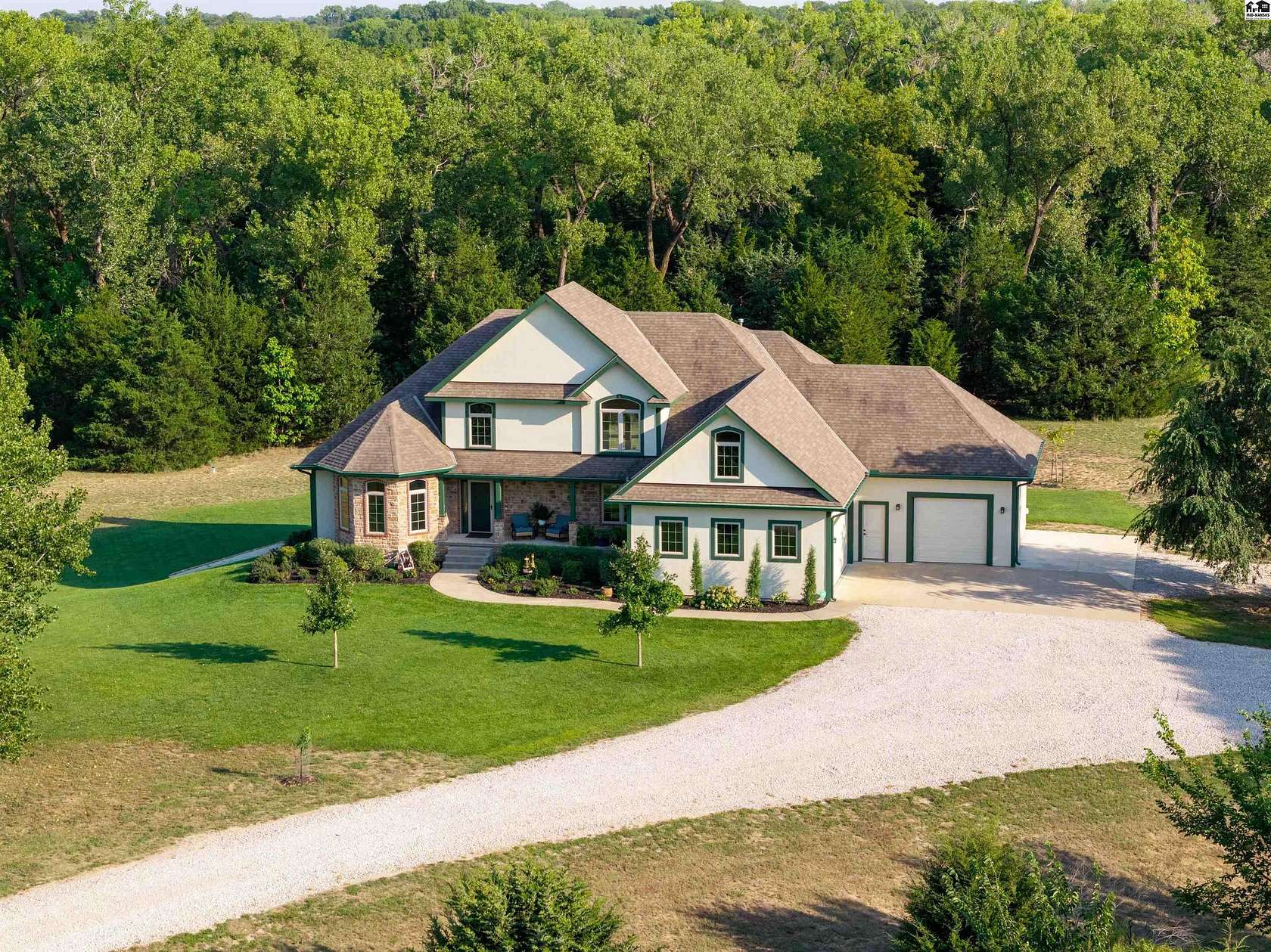 14.7 Acres of Recreational Land with Home for Sale in Hutchinson, Kansas