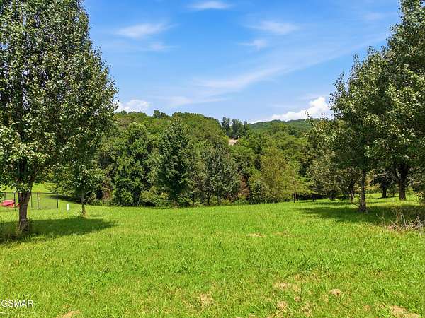 0.88 Acres of Residential Land for Sale in Kodak, Tennessee