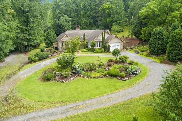 2.5 Acres of Land with Home for Sale in Highlands, North Carolina