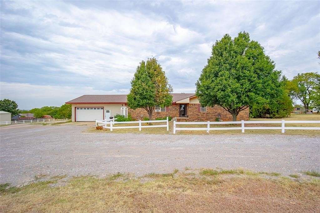 5 Acres of Land with Home for Sale in Lindsay, Oklahoma