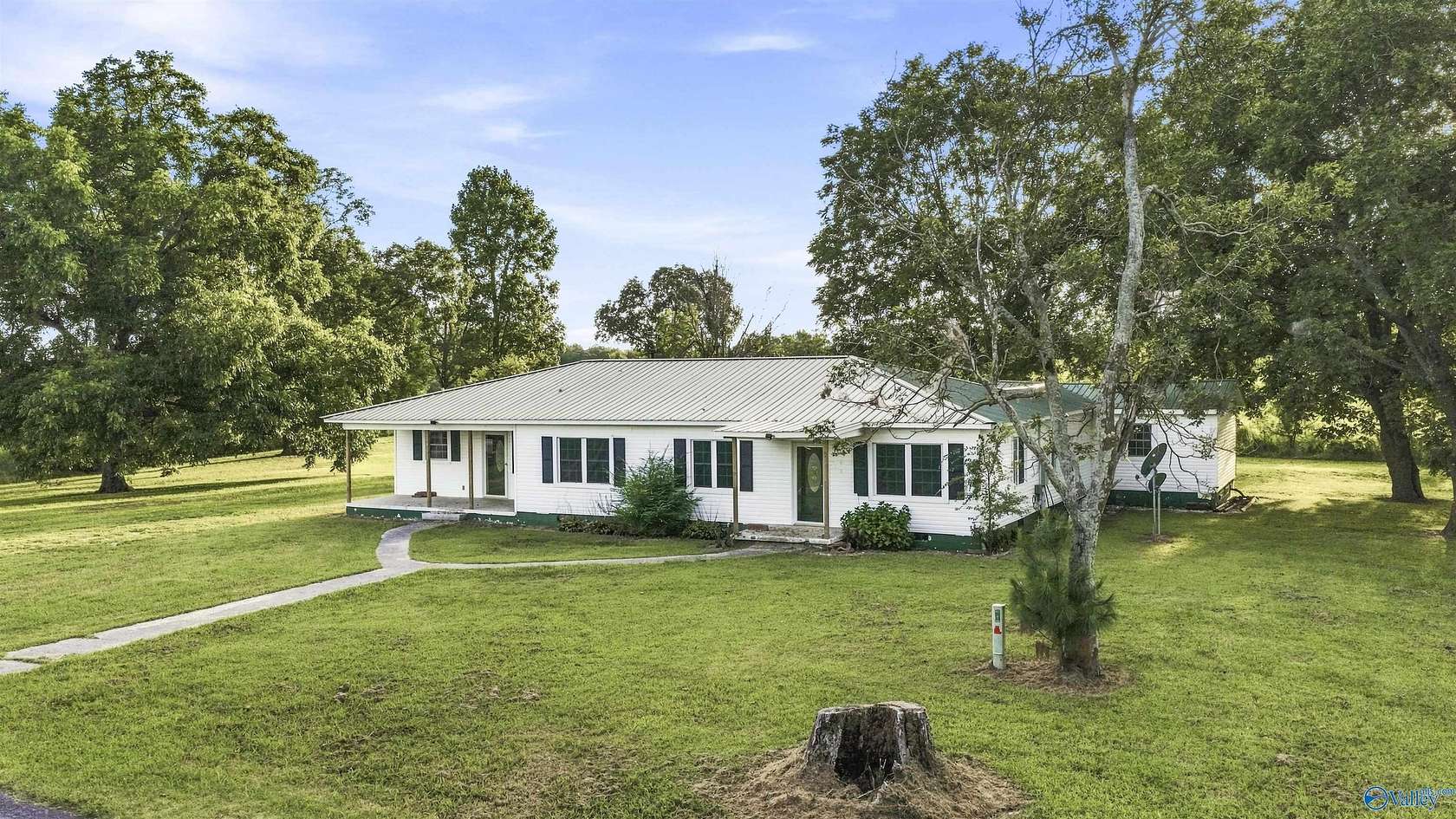 2 Acres of Land with Home for Sale in Section, Alabama