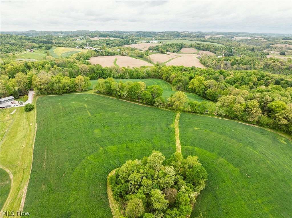 18.8 Acres of Land for Auction in Fresno, Ohio