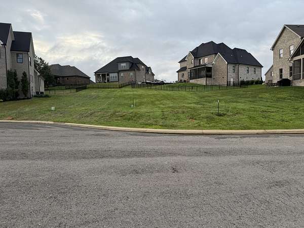0.29 Acres of Residential Land for Sale in Hendersonville, Tennessee