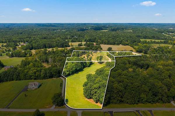 15.2 Acres of Land for Sale in Dickson, Tennessee