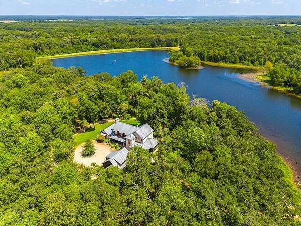 320 Acres of Land with Home for Sale in Dike, Texas