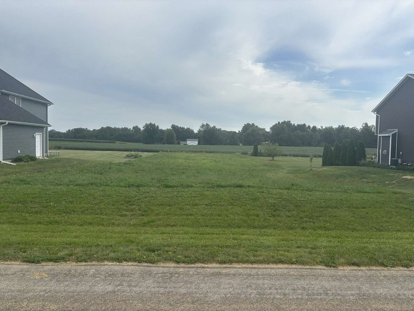 0.44 Acres of Residential Land for Sale in Le Roy, Illinois