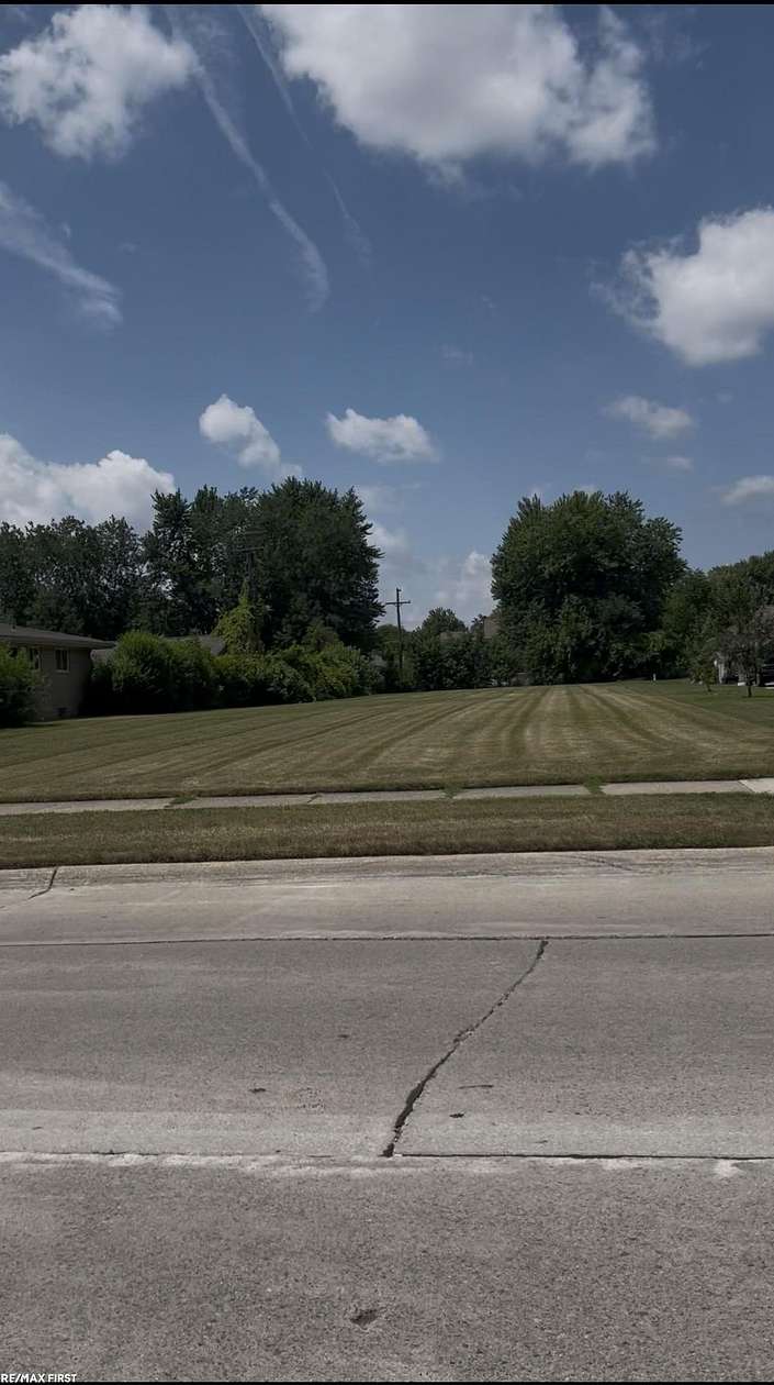 0.53 Acres of Residential Land for Sale in St. Clair Shores, Michigan