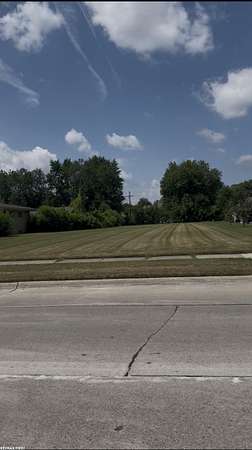 0.53 Acres of Residential Land for Sale in St. Clair Shores, Michigan