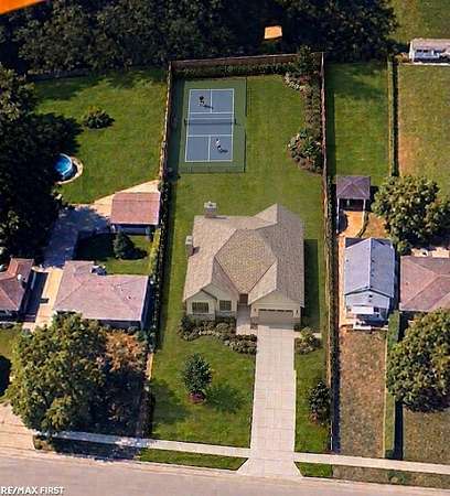 0.53 Acres of Residential Land for Sale in St. Clair Shores, Michigan