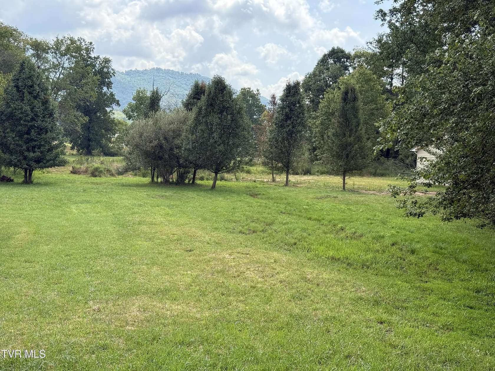 0.99 Acres of Residential Land for Sale in Mountain City, Tennessee