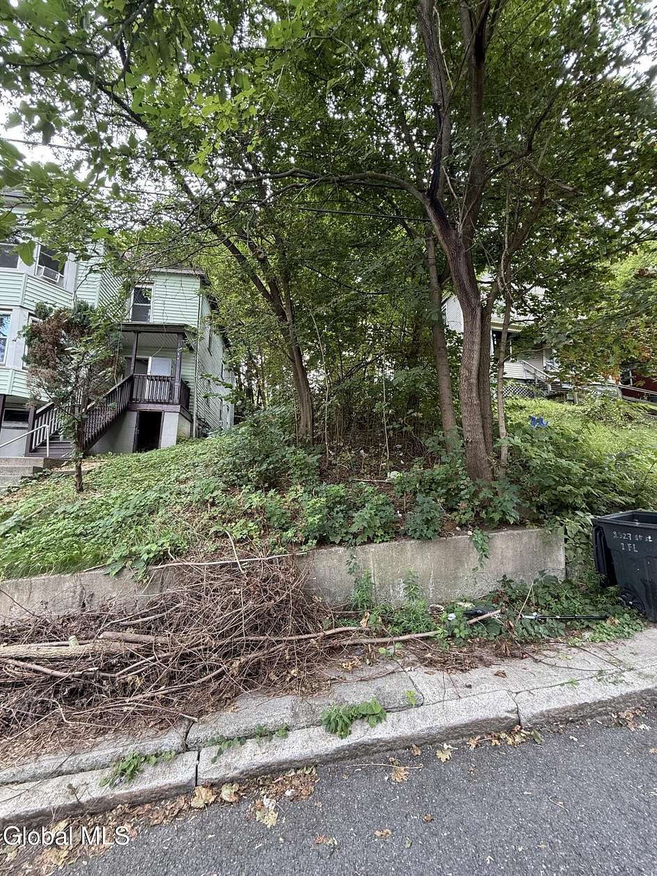 0.06 Acres of Land for Sale in Rensselaer, New York