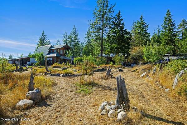 6 Acres of Residential Land for Sale in Bonners Ferry, Idaho
