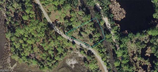 0.4 Acres of Land for Sale in Crawfordville, Florida