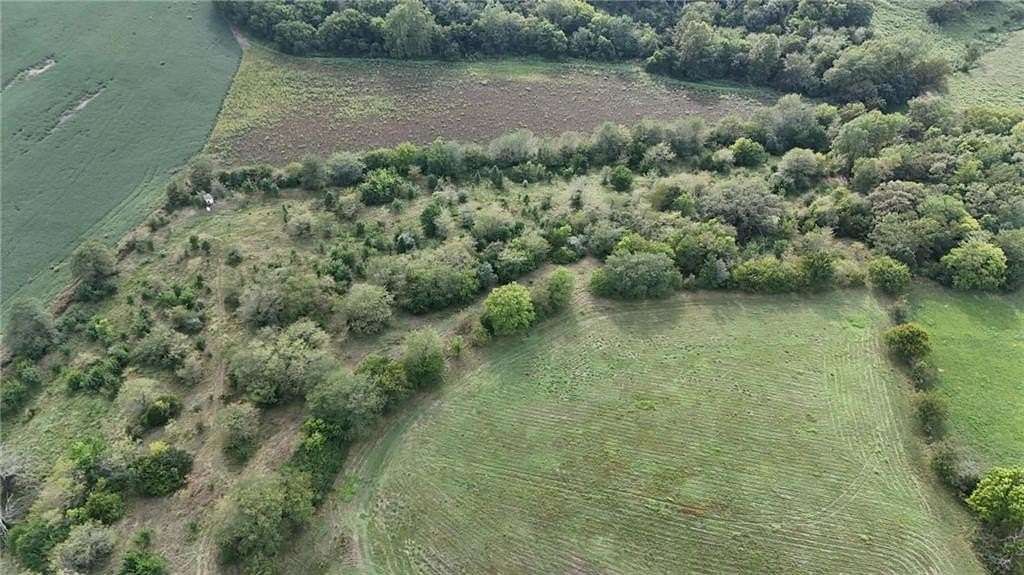 10 Acres of Residential Land for Sale in Savannah, Missouri
