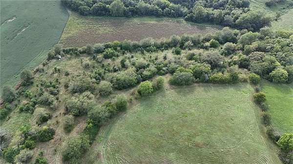 10 Acres of Residential Land for Sale in Savannah, Missouri