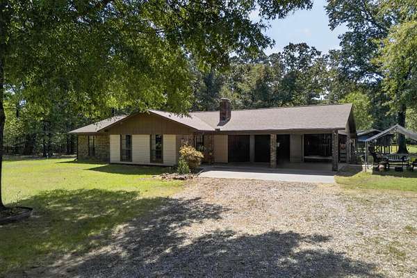 14 Acres of Land with Home for Sale in Prescott, Arkansas