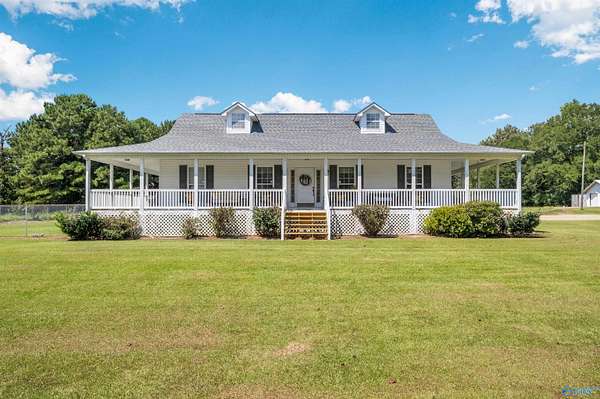 11.8 Acres of Land with Home for Sale in Southside, Alabama