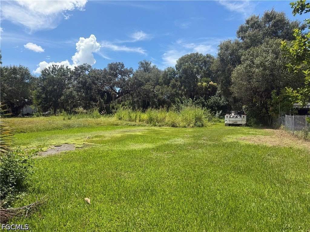 1 Acre of Residential Land for Sale in LaBelle, Florida