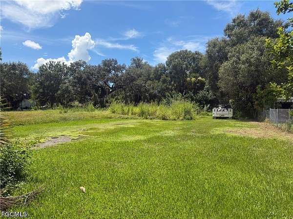 1 Acre of Residential Land for Sale in LaBelle, Florida
