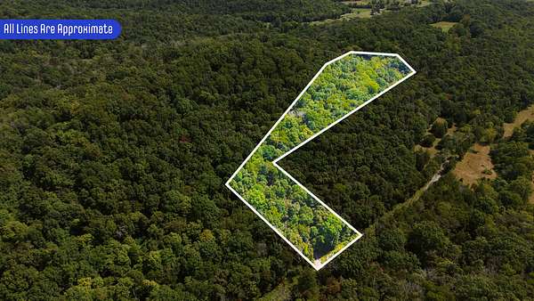 8.52 Acres of Residential Land for Sale in Bethpage, Tennessee