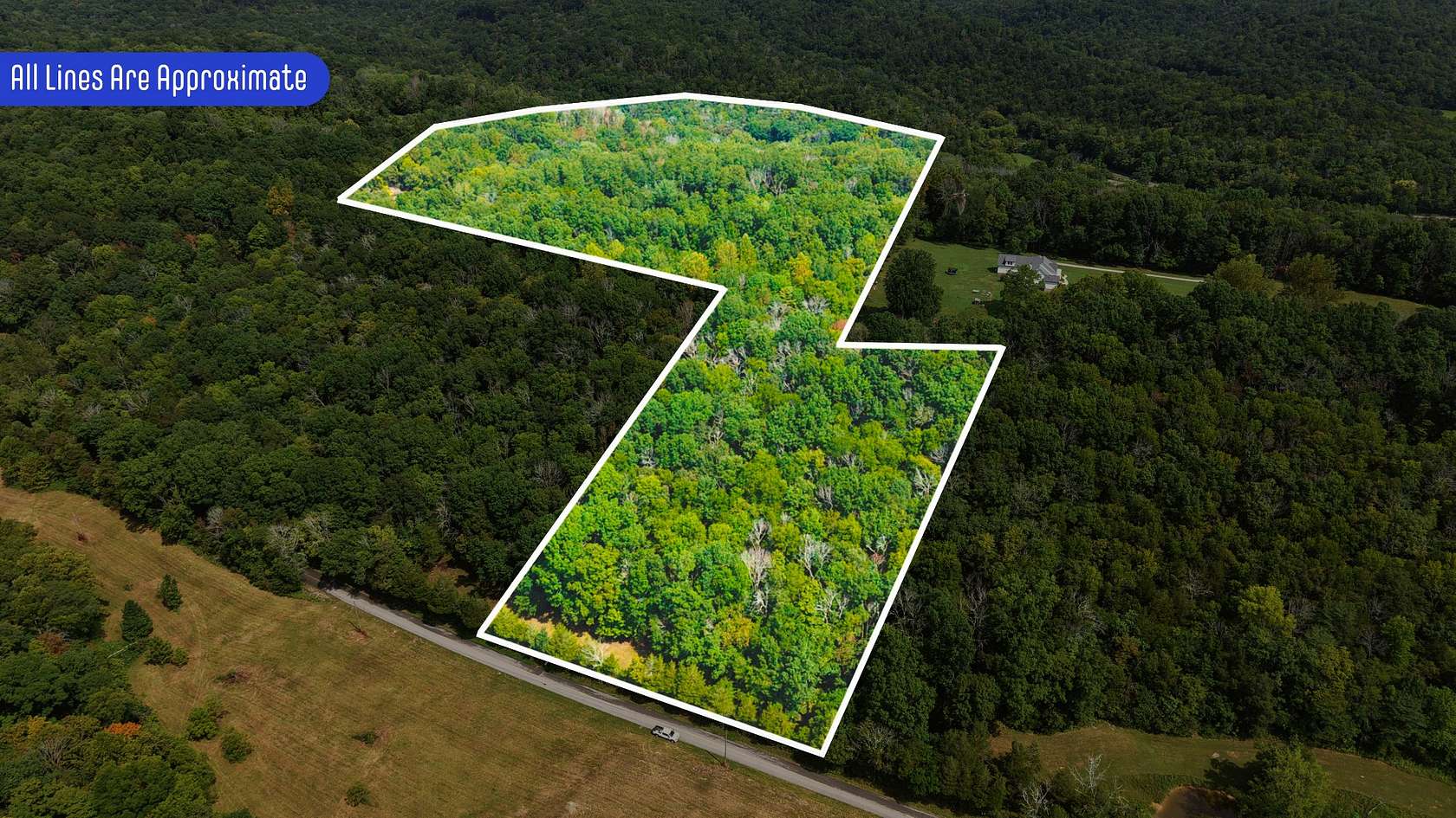 16.8 Acres of Land for Sale in Bethpage, Tennessee
