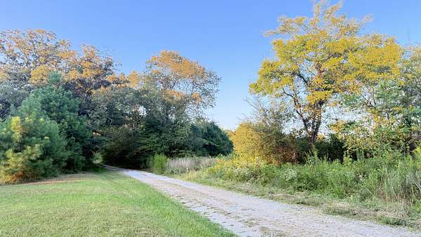 147 Acres of Land for Sale in Normandy, Tennessee