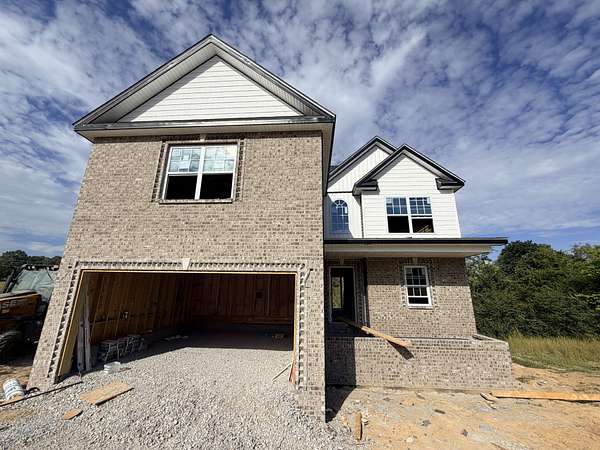 1.5 Acres of Land with Home for Sale in Clarksville, Tennessee